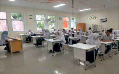 Kegiatan Tes Tulis PPDB di MAN Kota Sawahlunto Berjalan Lancar dan Tertib