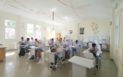 PELAKSANAAN UJIAN SUMATIF AKHIR SEMESTER TAHUN PELAJARAN 2024/2025 BERJALAN TERTIB DAN LANCAR