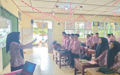 MAN Kota Sawahlunto Dukung SE Sekjen Kemenag RI Nomor 1 Tahun 2025